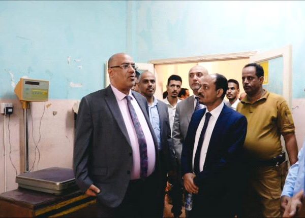 باذيب يطلع على عمل الهيئة العامة للبريد والتوفير البريدي